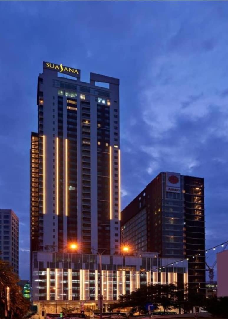Suasana Apartment *