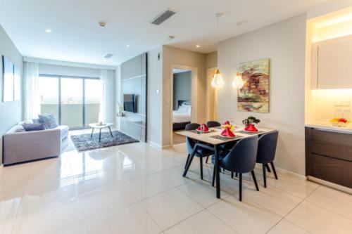 Suasana Apartment *